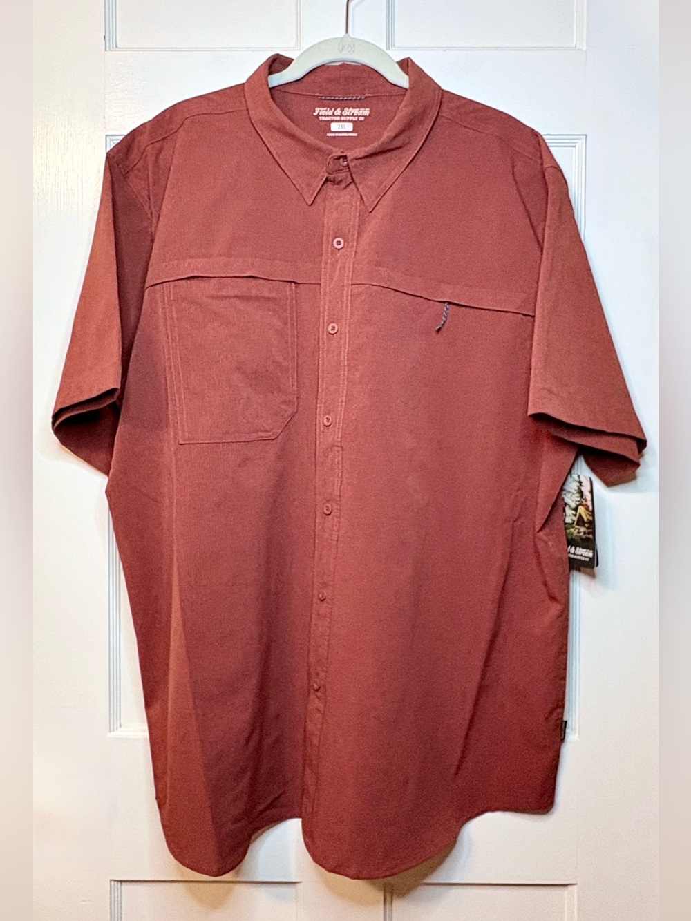 Field & Stream Men's Short Sleeve Button-Up Shirt  in Rust Red